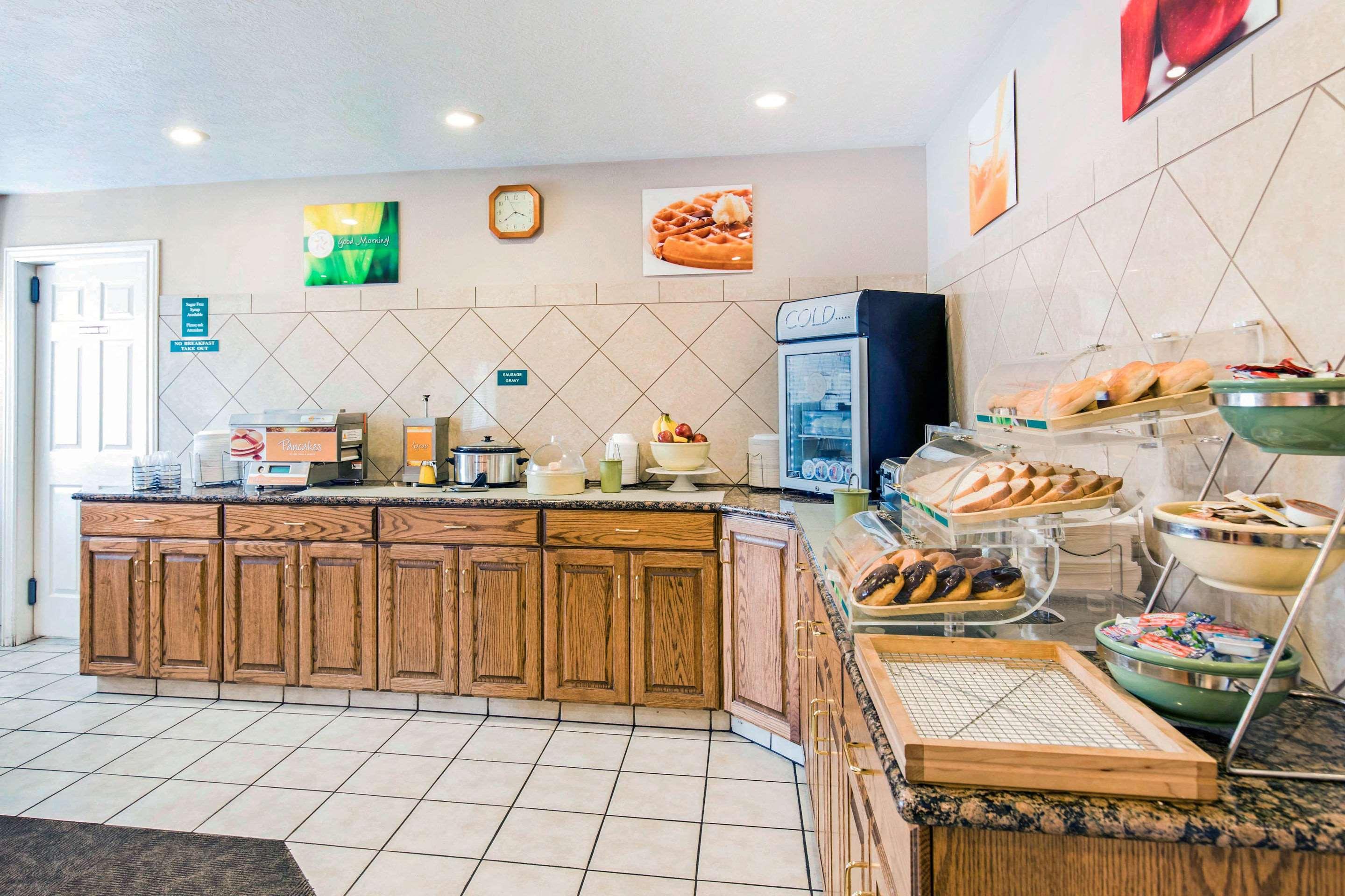 Quality Cedar - Area Inn 2*