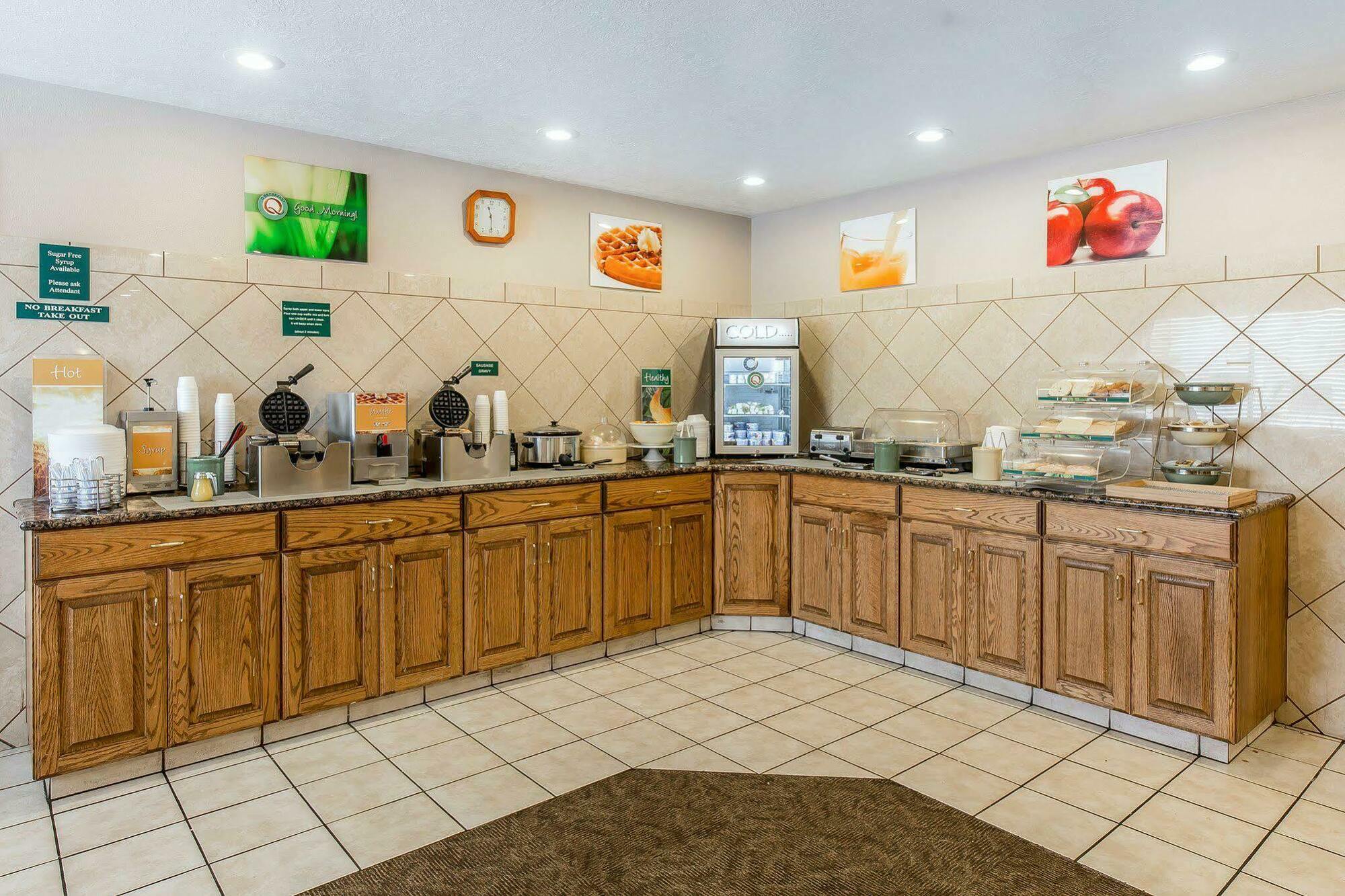 Quality Cedar - Area Inn 2*